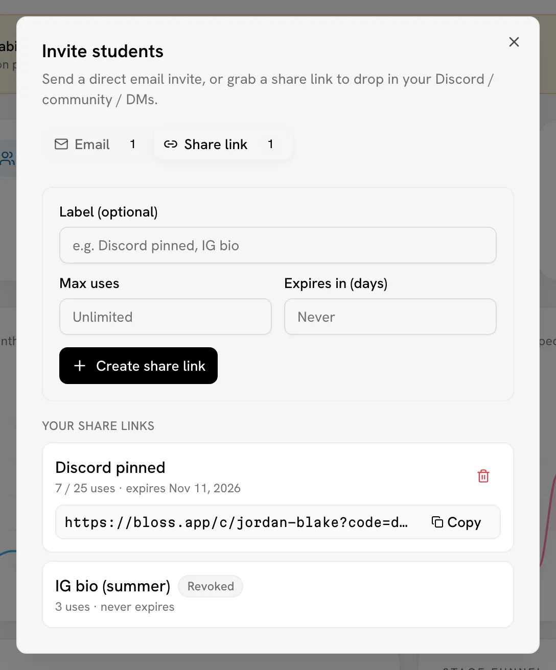 Invite students dialog, Share link tab, with two links: one active with a usage count, one revoked